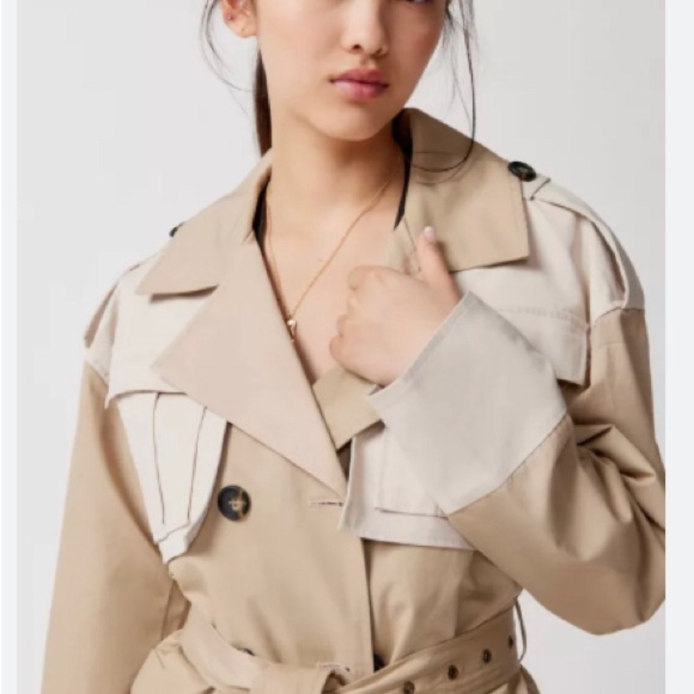 Brand New With TAGS Women's Natural Frederique SMALL Trench Coat